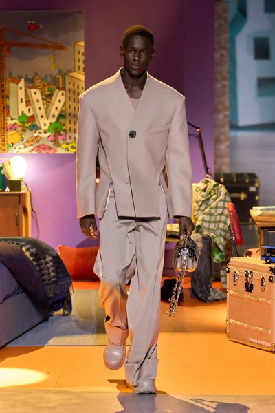 Look 1